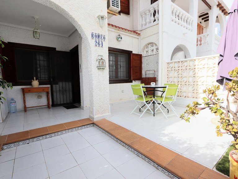 Town House for Sale in Mil Palmeras, Alicante 2
