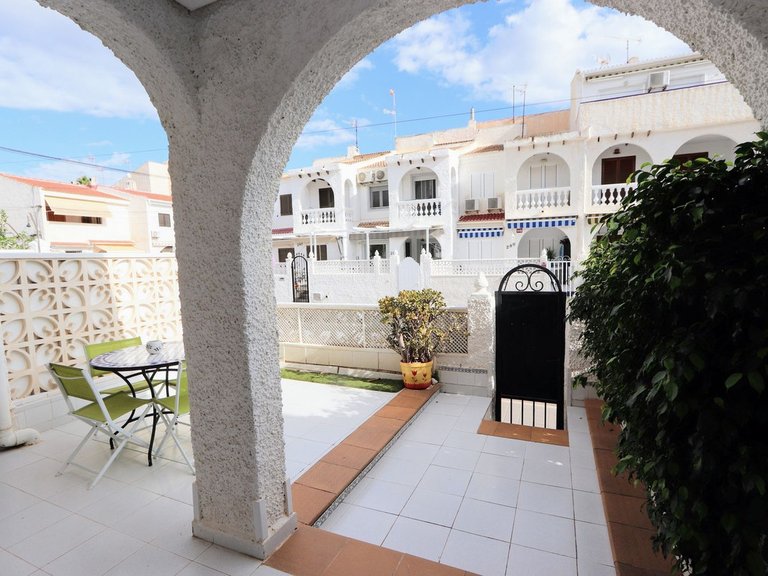 Town House for Sale in Mil Palmeras, Alicante 28