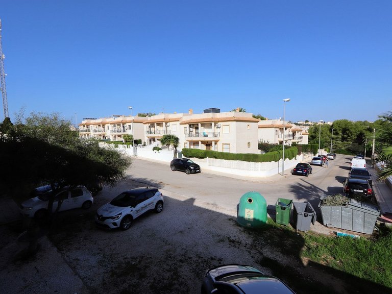 Apartment for Sale in Villamartin, Alicante 18