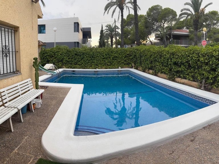Villa for Sale in Torrevieja, Alicante 3