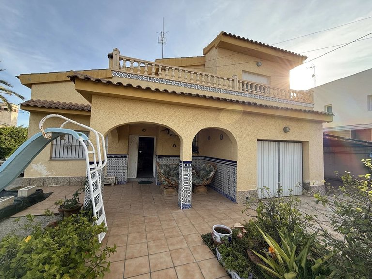 Villa for Sale in Torrevieja, Alicante 4