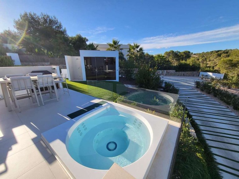Villa for Sale in Las Colinas, Alicante 33