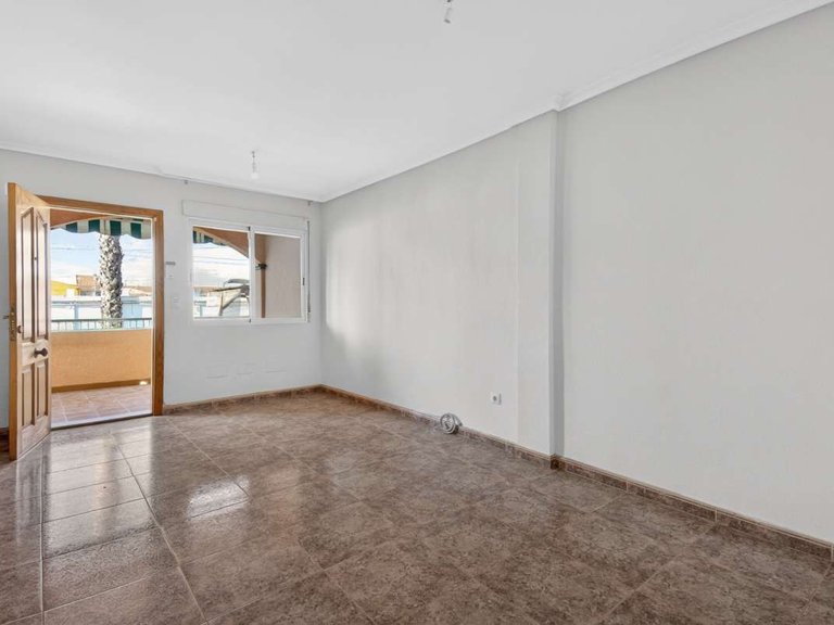 Apartment for Sale in San Pedro Del Pinatar, Murcia 2
