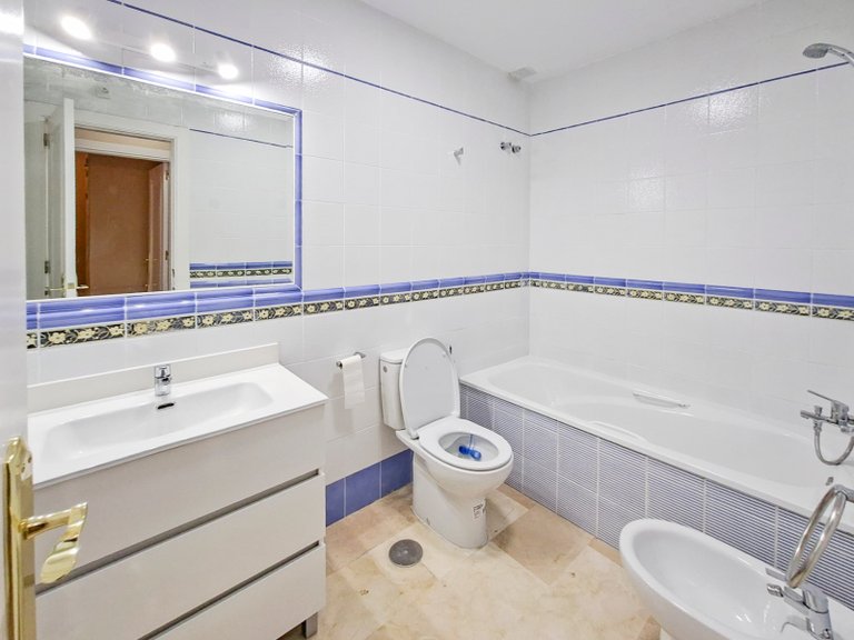 Town House for Sale in Villamartin, Alicante 10