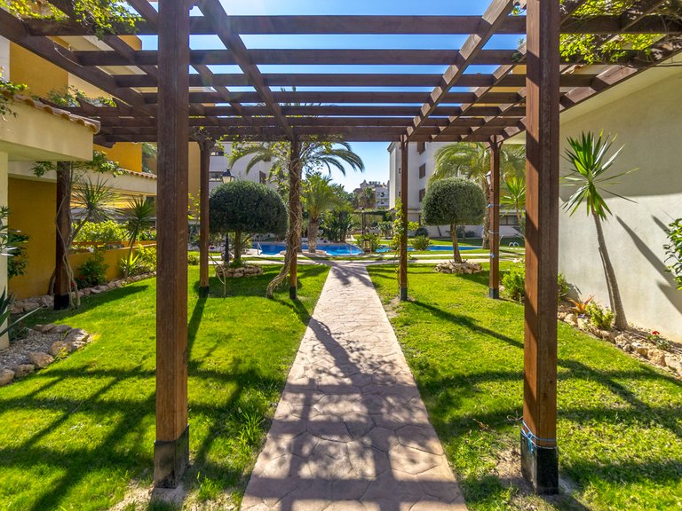 Apartment for Sale in Torrevieja, Alicante 31