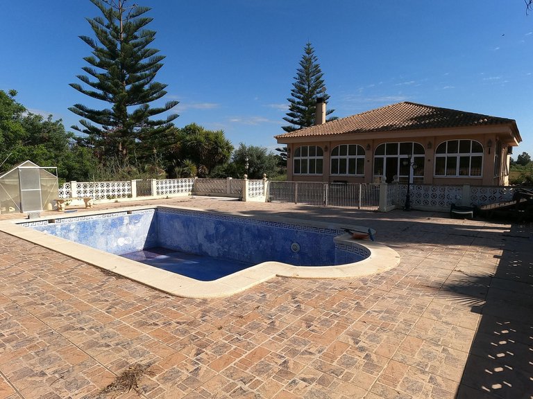 Villa for Sale in Dolores, Alicante 38