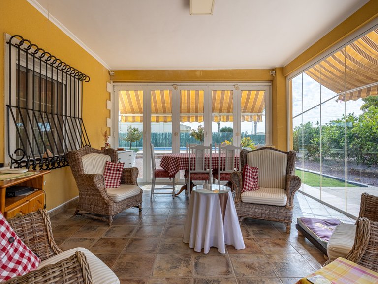 Villa for Sale in Elche, Alicante 18