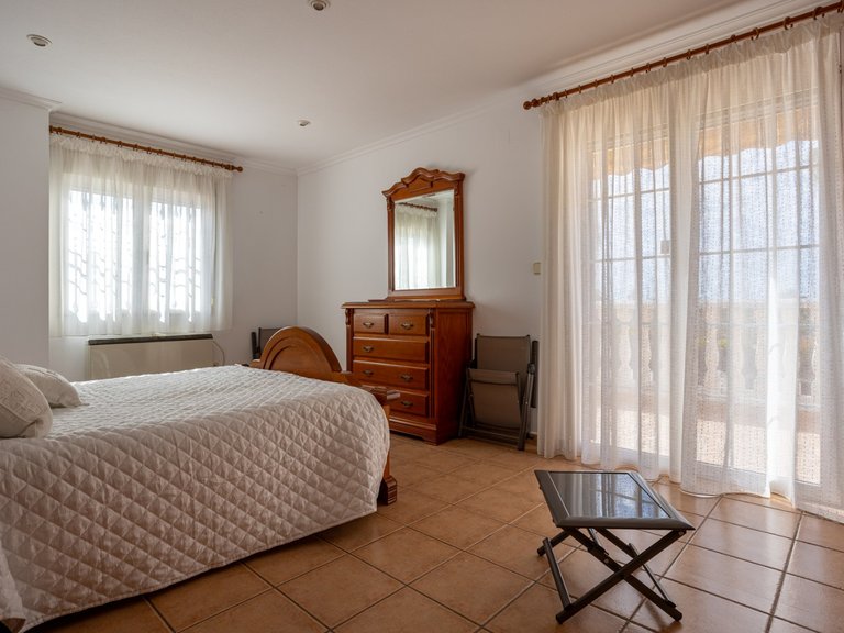 Villa for Sale in Elche, Alicante 25