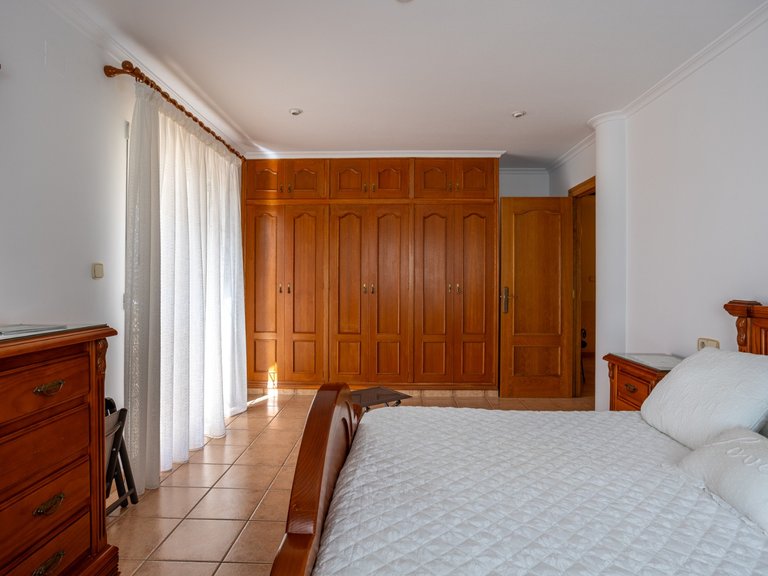 Villa for Sale in Elche, Alicante 26