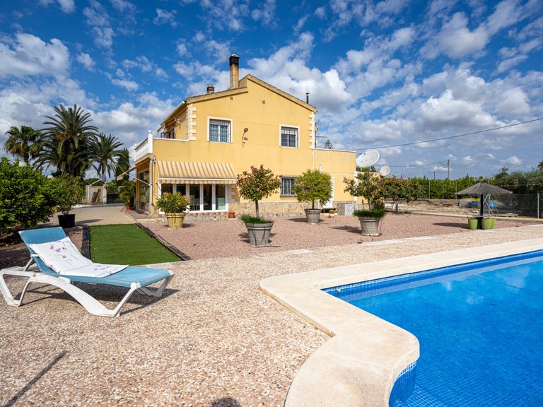 Villa for Sale in Elche, Alicante 43