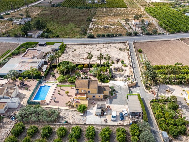 Villa for Sale in Elche, Alicante 48