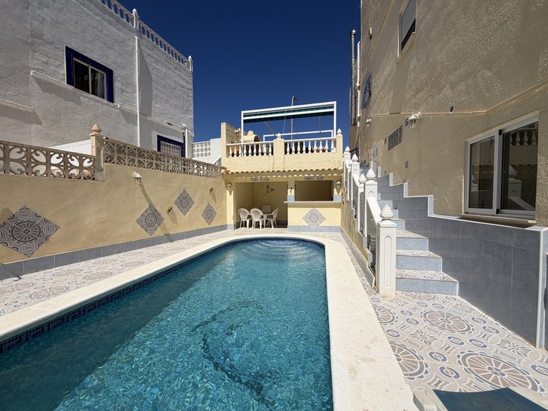 Town House for Sale in San Miguel De Salinas, Alicante 28