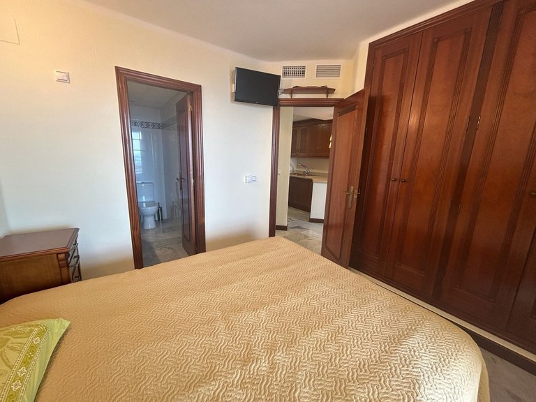 Apartment for Sale in Torrevieja, Alicante 31