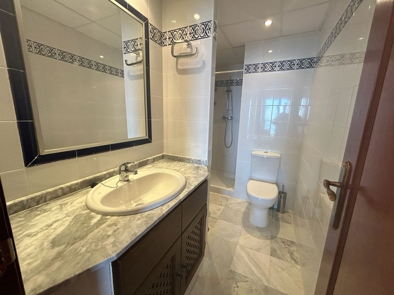 Apartment for Sale in Torrevieja, Alicante 36