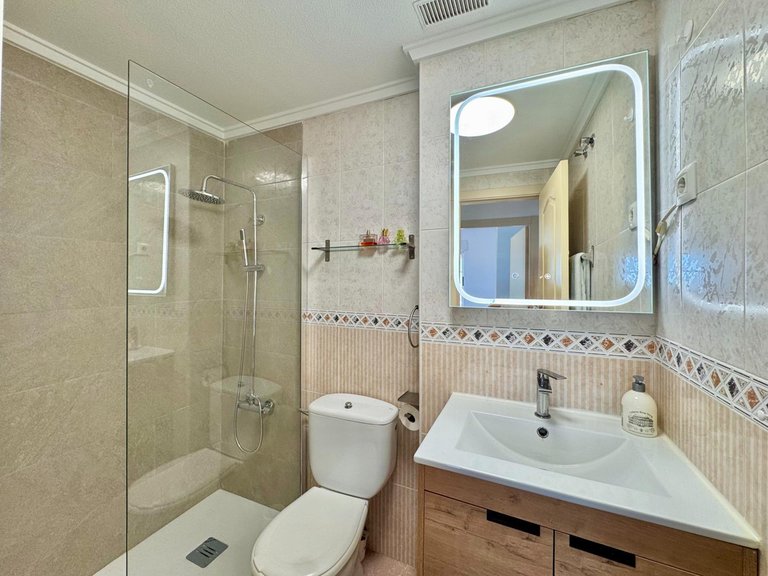 Apartment for Sale in Torrevieja, Alicante 9