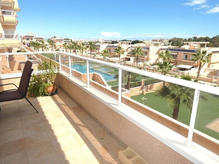 Apartment for Sale in Punta Prima, Alicante 32