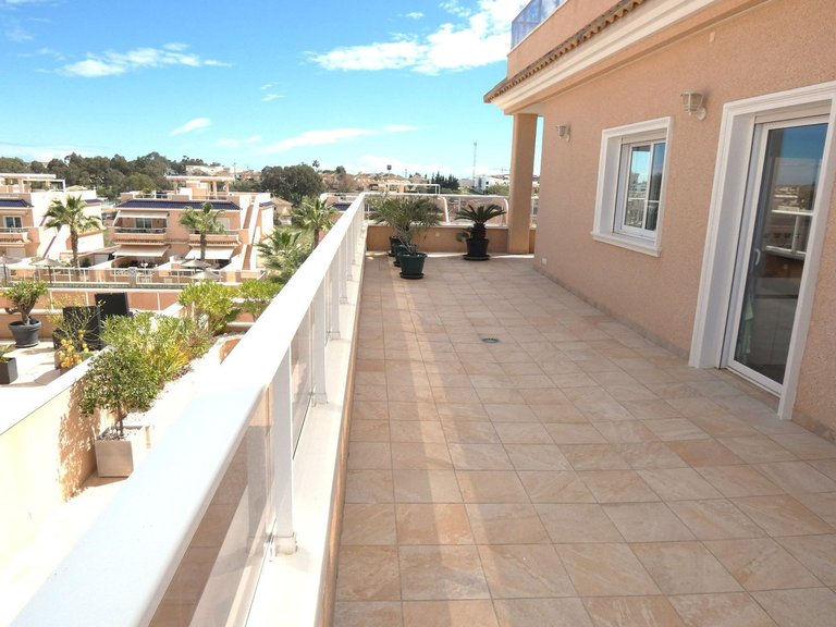 Apartment for Sale in Punta Prima, Alicante 35