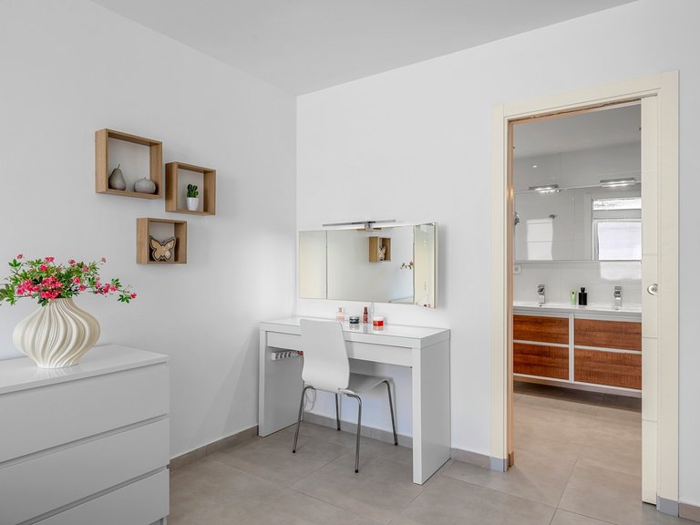 Villa for Sale in La Marina, Alicante 18
