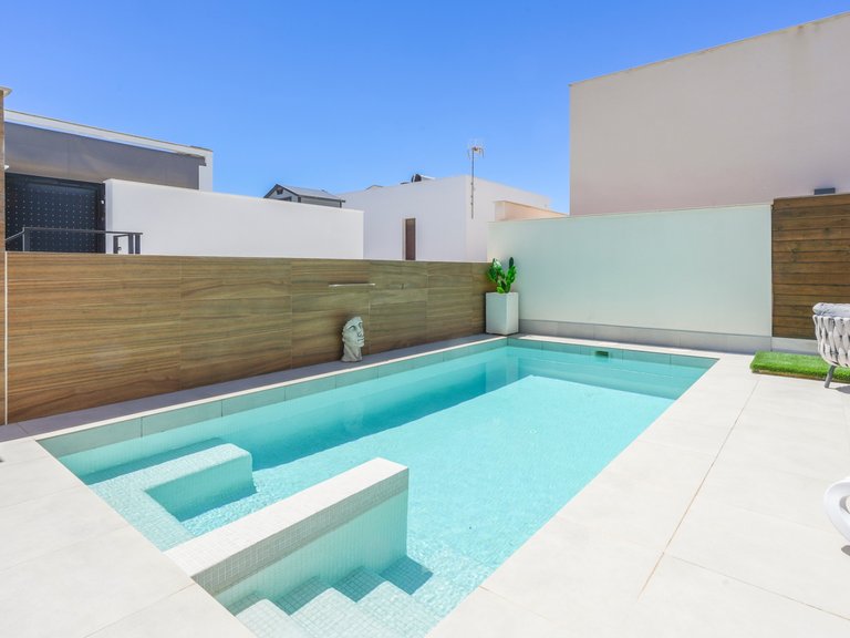 Villa for Sale in Benijofar, Alicante 35