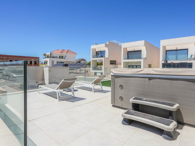 Villa for Sale in Benijofar, Alicante 45