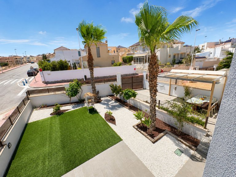 Town House for Sale in Los Balcones, Alicante 4