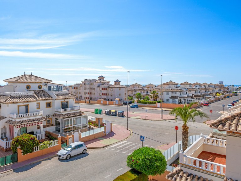 Town House for Sale in Cabo Roig, Alicante 28