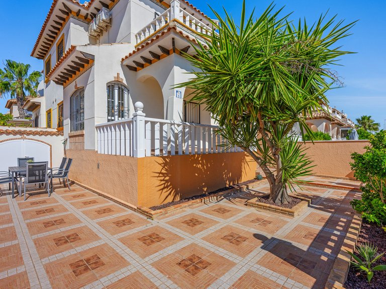 Town House for Sale in Cabo Roig, Alicante 33