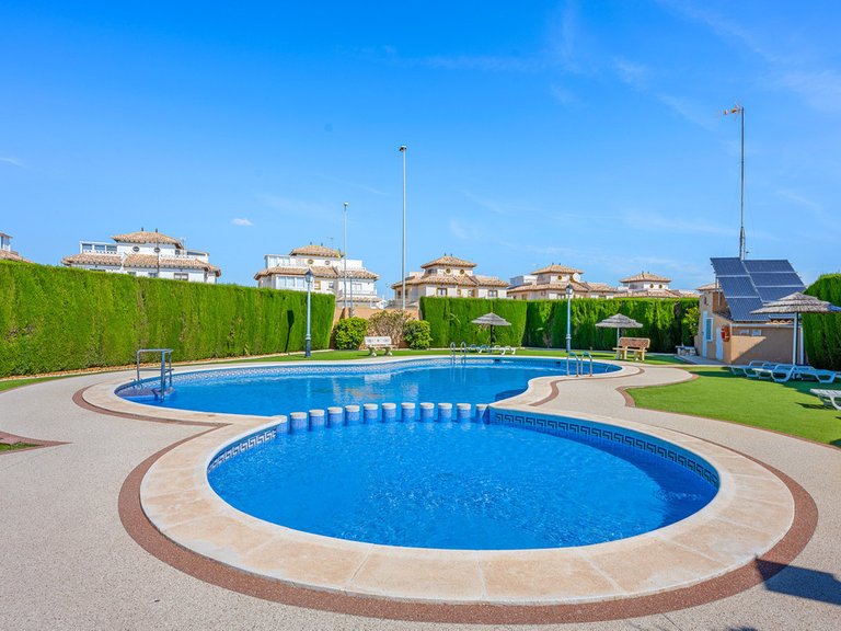 Town House for Sale in Cabo Roig, Alicante 40