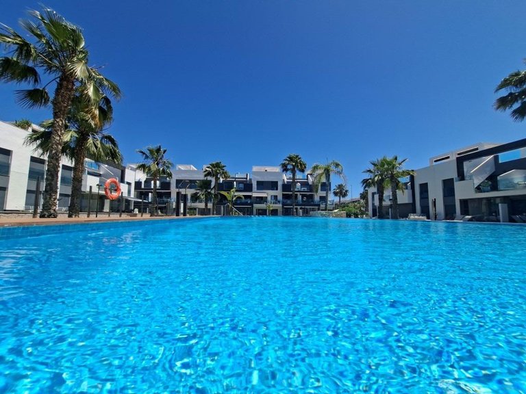 Apartment for Sale in Guardamar Del Segura, Alicante 1