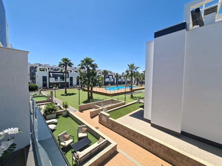 Apartment for Sale in Guardamar Del Segura, Alicante 13