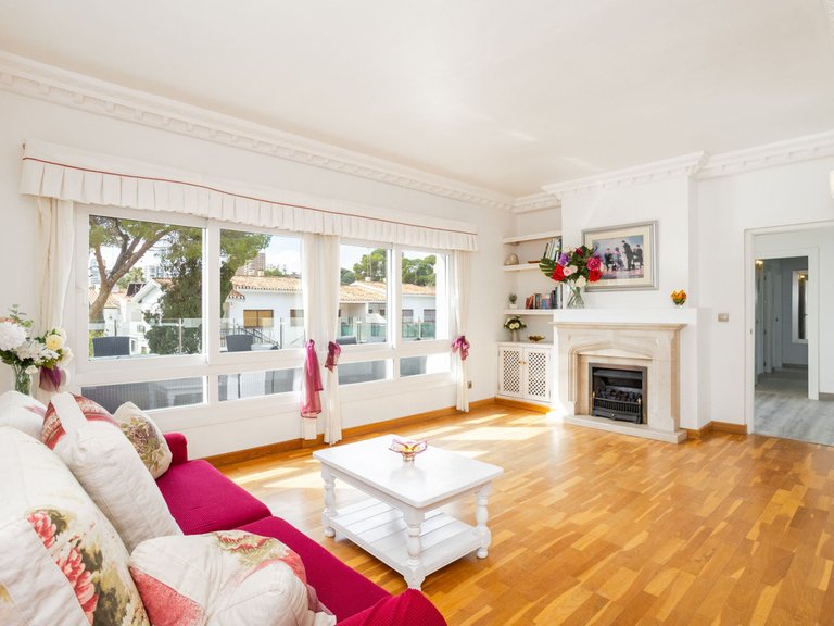 Villa for Sale in Campoamor, Alicante 7
