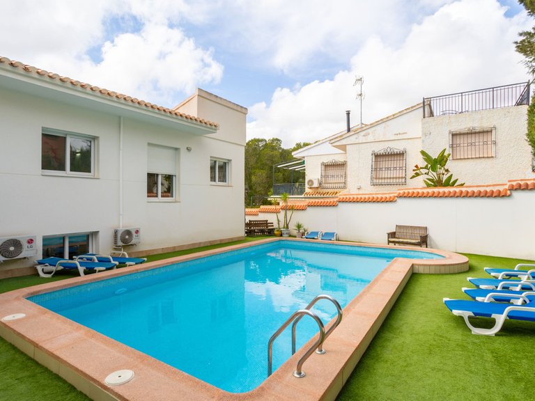 Villa for Sale in Campoamor, Alicante 45