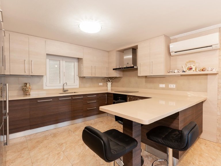 Villa for Sale in Los Altos, Alicante 17