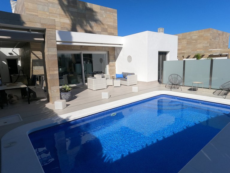 Villa for Sale in Algorfa, Alicante 2