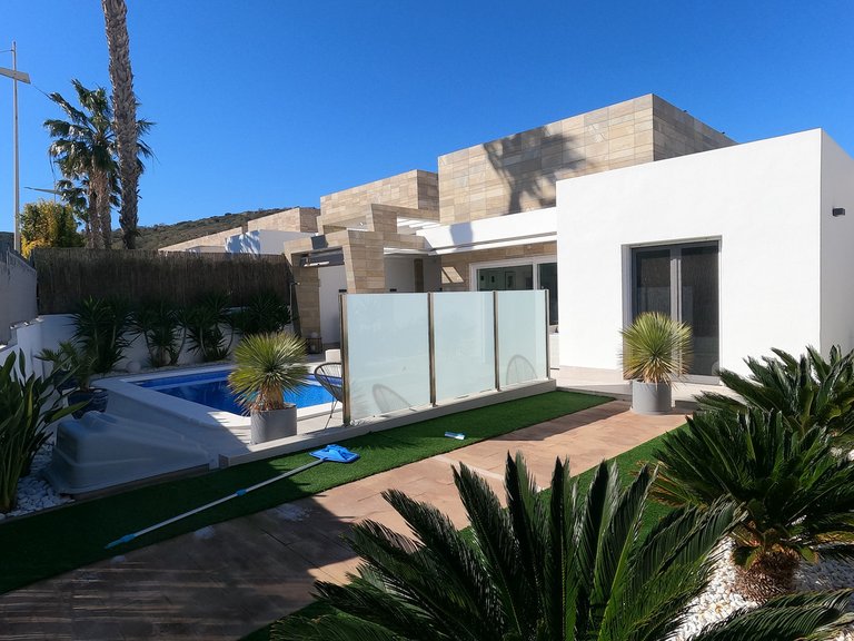 Villa for Sale in Algorfa, Alicante 24