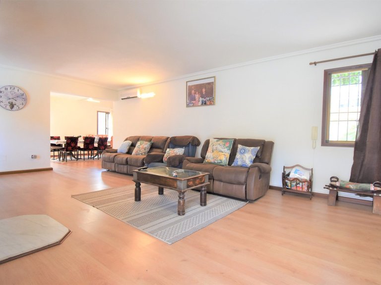 Villa for Sale in Villamartin, Alicante 8