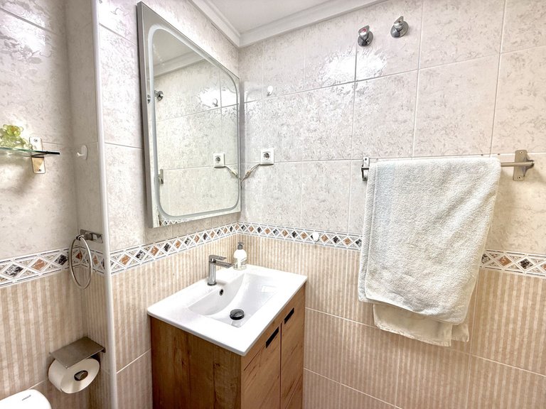 Apartment for Sale in Torrevieja, Alicante 14