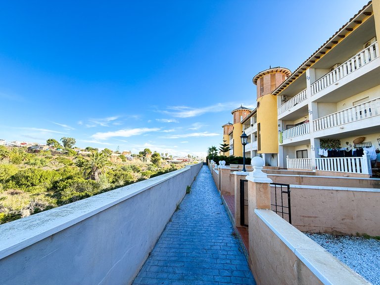 Apartment for Sale in Cabo Roig, Alicante 2
