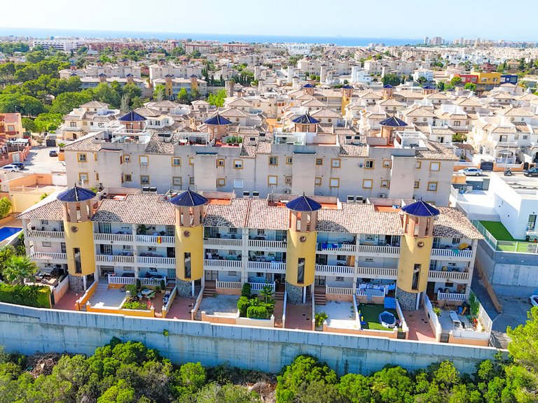 Apartment for Sale in Cabo Roig, Alicante 24
