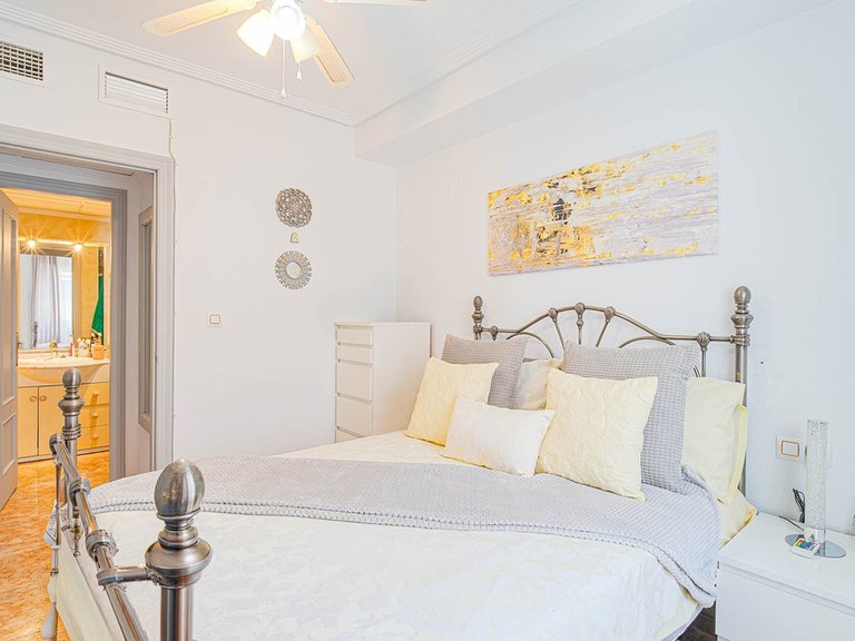 Apartment for Sale in Punta Prima, Alicante 24