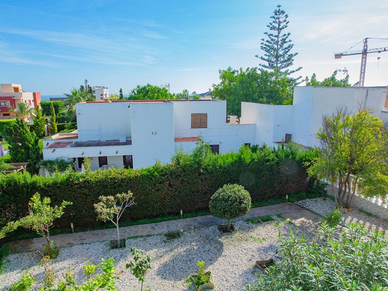 Villa for Sale in Torrevieja, Alicante 2