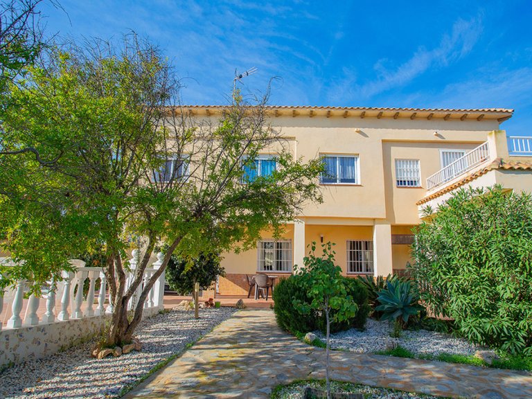 Villa for Sale in Torrevieja, Alicante 12