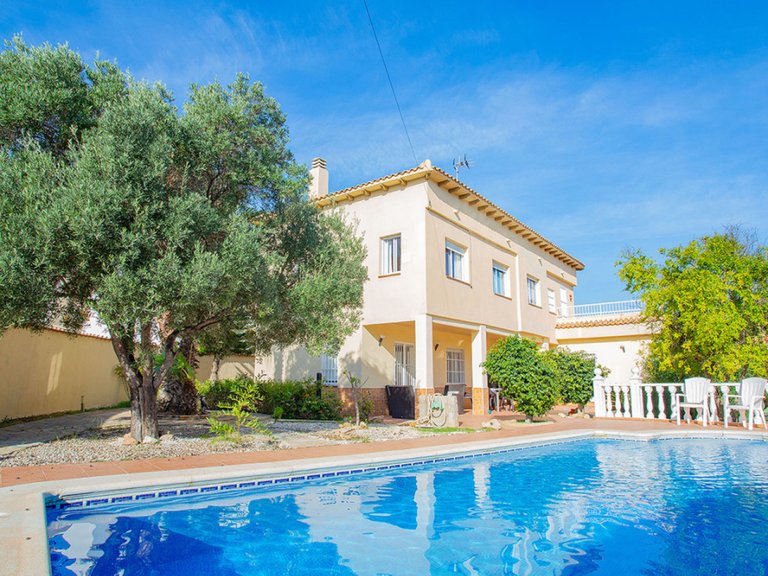 Villa for Sale in Torrevieja, Alicante 14