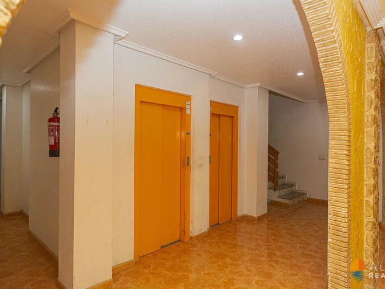 Apartment for Sale in Torrevieja, Alicante 18
