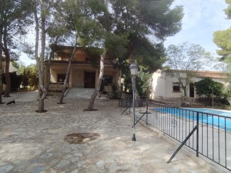 Villa for Sale in Los Balcones, Alicante 34