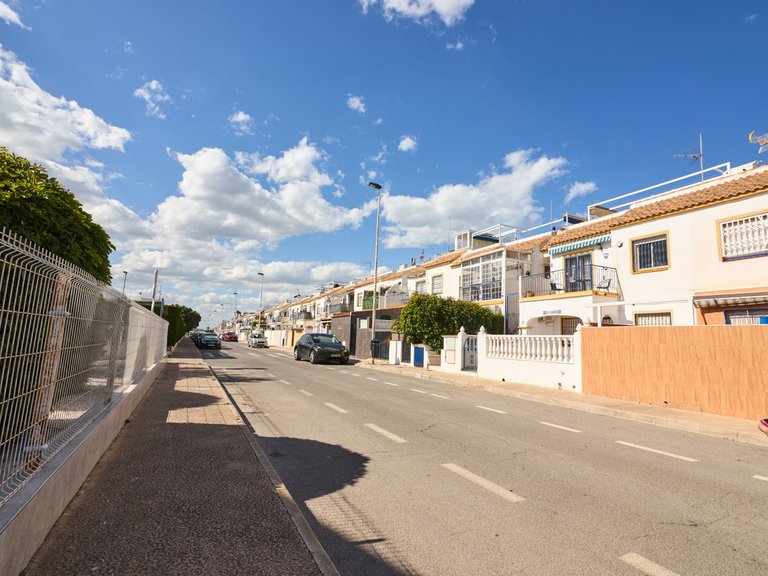 Apartment for Sale in Torrevieja, Alicante 11