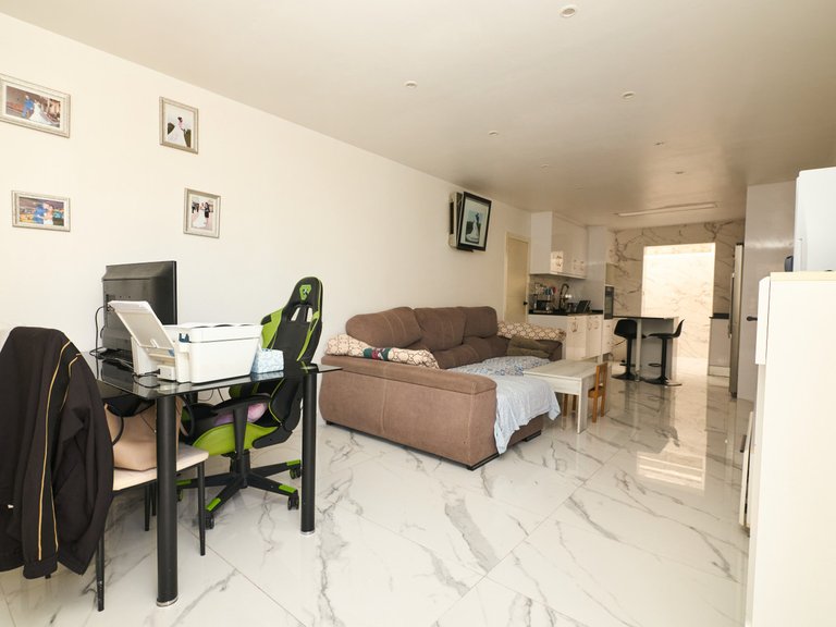Apartment for Sale in Torrevieja, Alicante 28