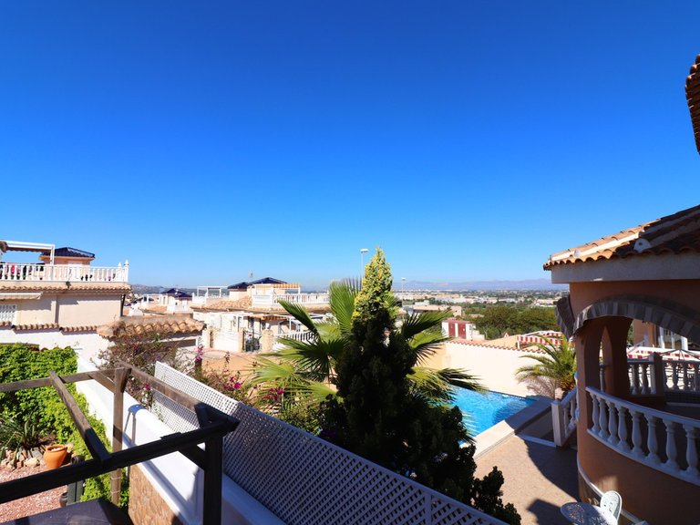 Villa for Sale in Rojales, Alicante 3