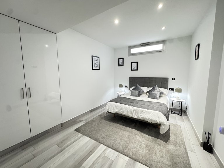 Villa for Sale in Cabo Roig, Alicante 28
