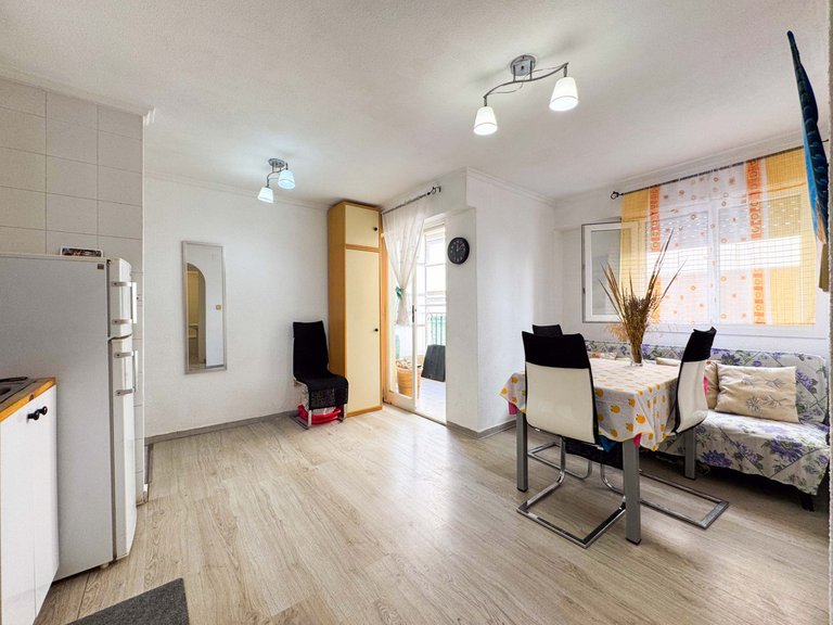 Apartment for Sale in Torrevieja, Alicante 14
